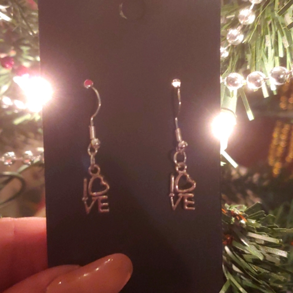 ❤❤Sterling Silver 925 LOVE earrings❤❤